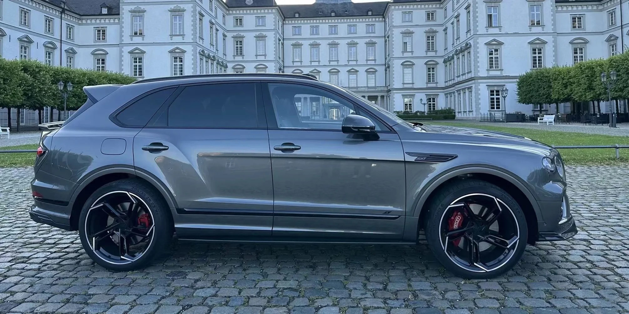 Bentley Bentayga 탄소 섬유 바디 키트